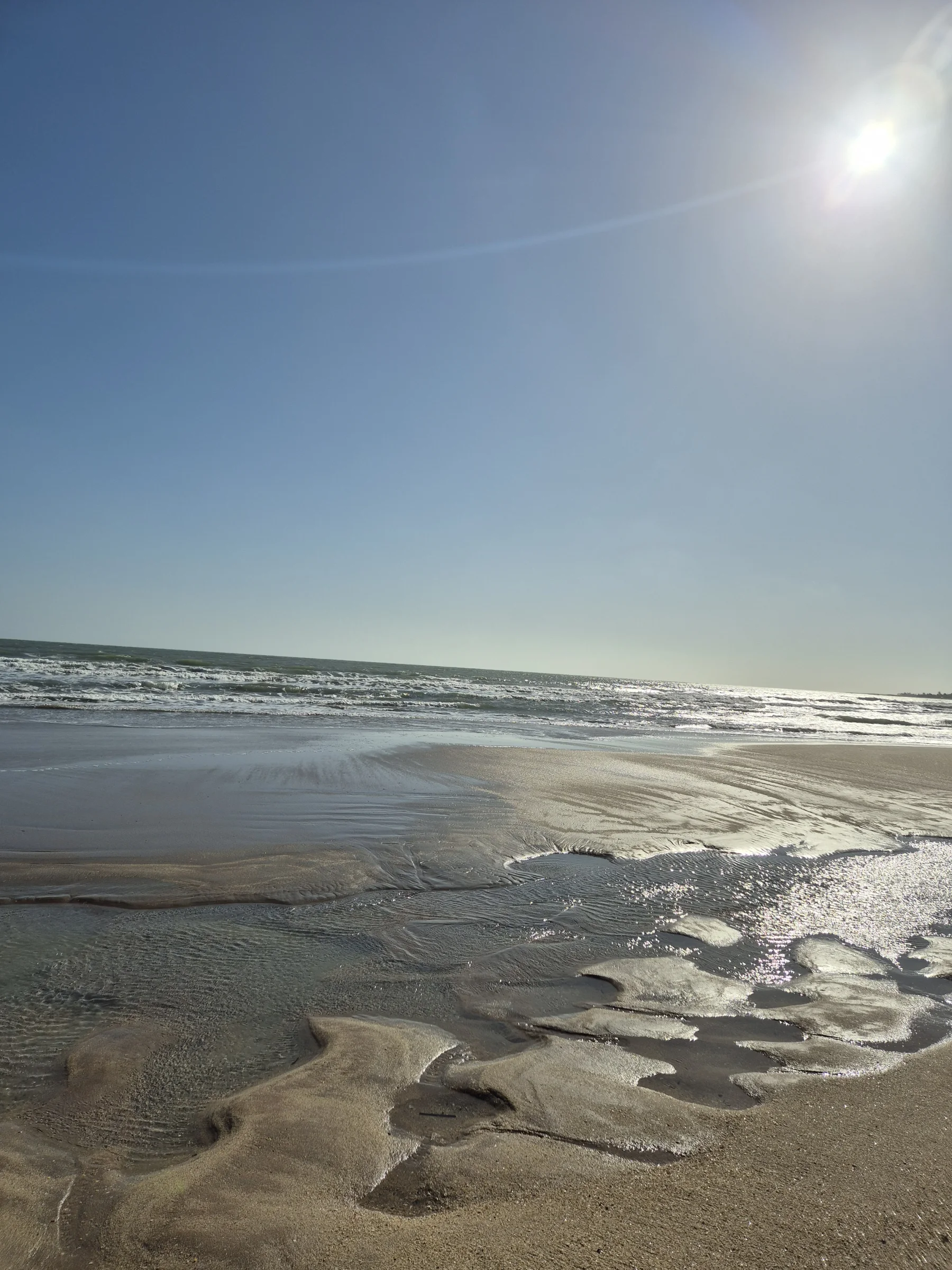 Praia do Coqueiro ao nascer do sol